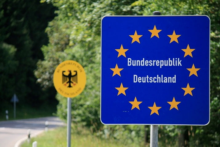 Assistenza sui macchinari TecSA in Europa (area Schengen) Assistenza sui macchinari TecSA in Europa (area Schengen)